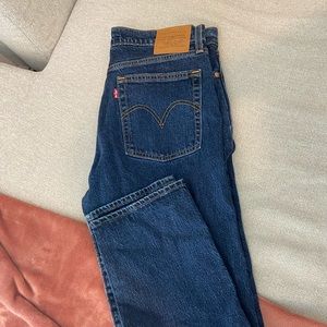 LEVI’S WEDGIE FIT STRAIGHT LEG JEANS